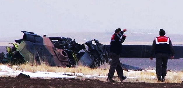 Ankara'da  Helikopter Düştü