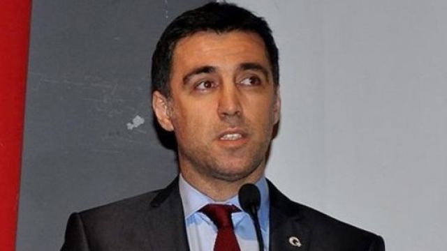 Zaman’dan Hakan Şükür’e “Son Gol” Çağrısı