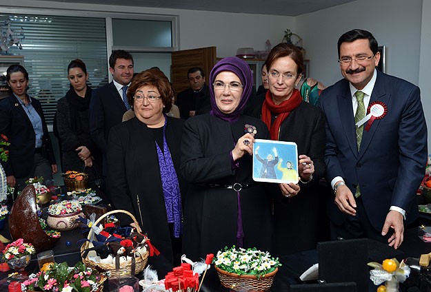 Erdoğan'dan "girişimci kadınlara" sertifika