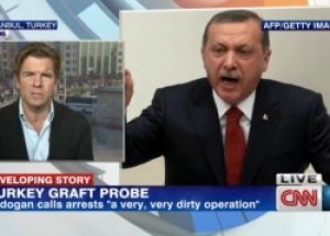 CNN'in Gündemi Yolsuzluk Ve Rüşvet Operasyonu