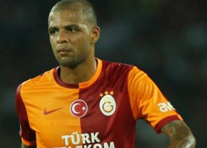Şok!.. Melo'nun Kaburgası Kırıldı!