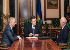 Yanukoviç'ten bütçe fırçası