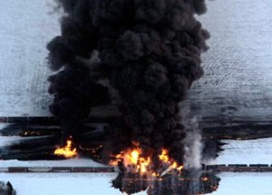 Amerika'da İki Tren Kafa Kafaya Çarpıştı