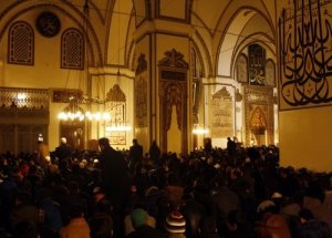 Yeni Yılın İlk Sabahı Ulu Cami Doldu Taştı