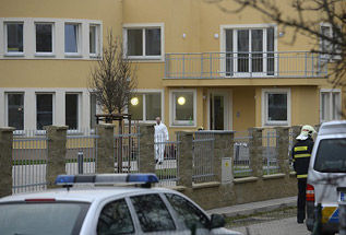 Büyükelçi Patlamada Hayatını Kaybetti