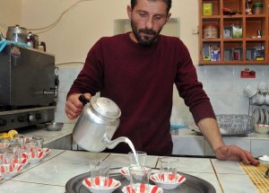 Kahvehane Değil Süthane
