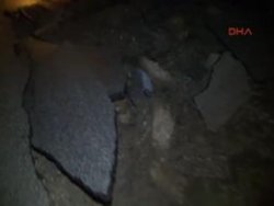 Bolu'da su borusu bomba gibi patladı