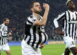 Juventus Roma'yı Ezdi Geçti