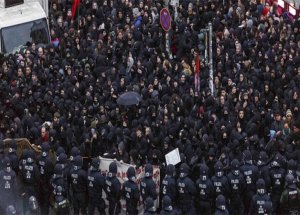 Gezici Alman Basını Olağanüstü Hali Göstermiyor