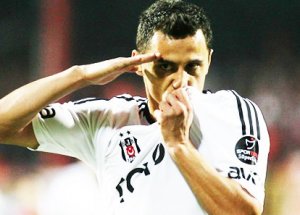 Süper Lig'den Beşiktaşlı'ya Sürpriz Talip!