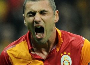 Dünya Devinden Burak Yılmaz'a Kanca!