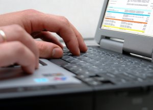 Bekarlara Chat Yasağı