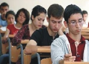 Sınav Stresini Denizde Attılar