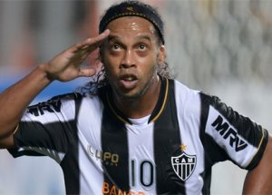 Ronaldinho'nun Sözleşmesi Feshedildi