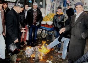Soğuk Hava Seyyar Satıcıları Vurdu