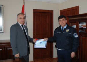 O Polis Ödüllendirildi