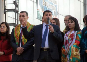 Demirtaş'tan 'Ulusalcılara Cemaat'li Tepki