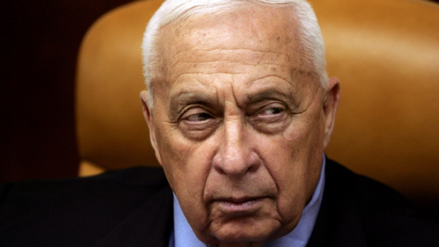 Ariel Şaron Öldü