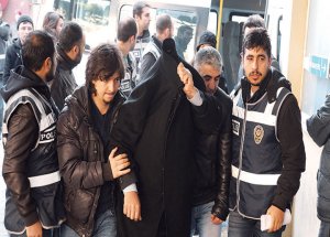Savcılar Başbakan'ı Evinden Alacaklardı
