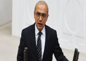 Sansürcülere Bakan Elvan'dan Cevap