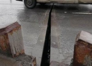 Unkapanı Köprüsü Yarıldı