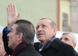 Başbakan'dan Vatandaşa 'Çay' Sözü