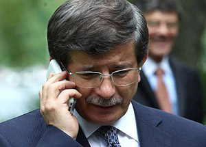 Davutoğlu'ndan Telefon Diplomasisi