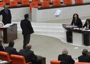 Meclis'te Gergin Anlar