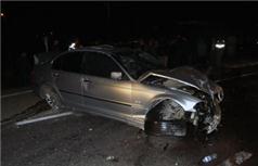 Otomobiller kavşakta çarpıştı: 4 yaralı