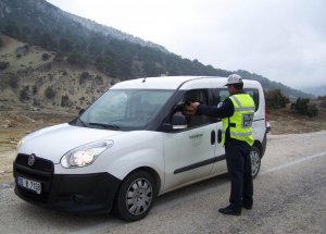Polis’ten Yol Denetimleri