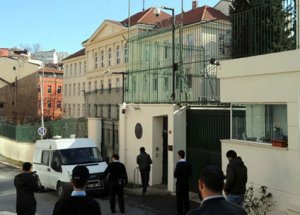 Konsoloslukta Bomba Paniği!