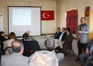 Çiftçi Eğitimleri Sürüyor