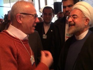 Özkök Davos'ta Ruhani İle Poz Verdi