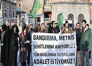 Hukuksuzluğa Protesto