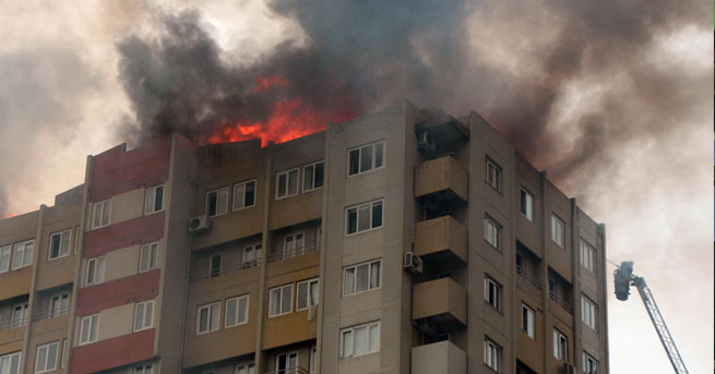 İstanbul'da korkutan alevler