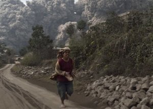 Endonezya'da Yanardağ Dehşeti!