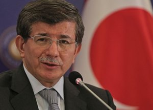 Davutoğlu: IŞİD Konvoyunu Vurmak Zorunda Kaldık