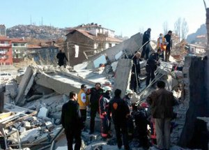 Ankara'da Bina Çöktü