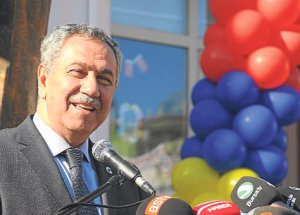Bülent Arınç'tan Espri Tufanı