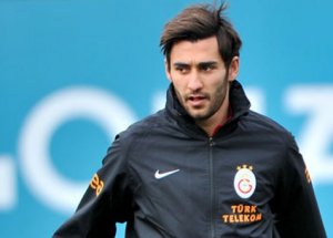 Veysel Sarı Cimbom'a 6 Yıl Sonra Geri Döndü