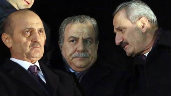 4 Eski Bakan'ın Fezlekesi İade Edildi