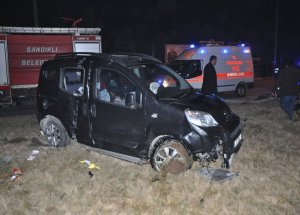 Sandıklı’da Trafik Kazası: 2 Yaralı