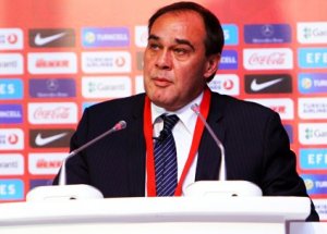 Demirören'den Yabancı Sınırı Açıklaması!
