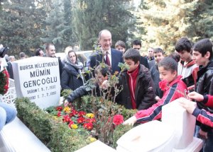 Mümin Gençoğlu Kabri Başında Anıldı