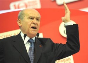 Bahçeli'den İlginç Protesto Taktiği!