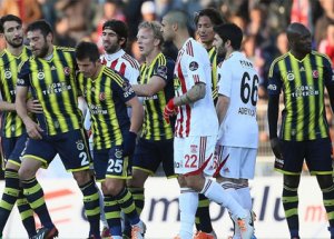 Fenerbahçe'ye 4 Kötü Haber Birden!