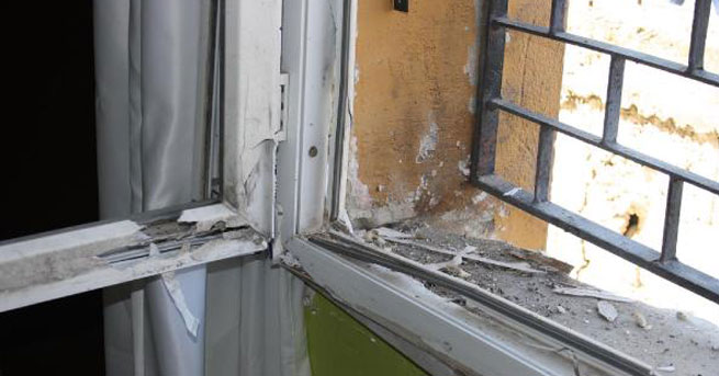 Bir eve ses bombası atıldı