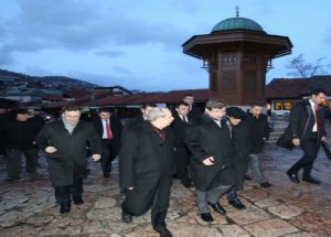 Bosnalı Kardeşlerimizin Yanındayız
