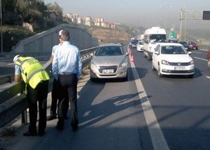 İstanbul'da Emniyet Şeridi Polise de Yasaklandı