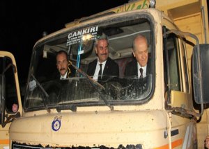 Devlet Bahçeli Kamyon Koltuğunda
